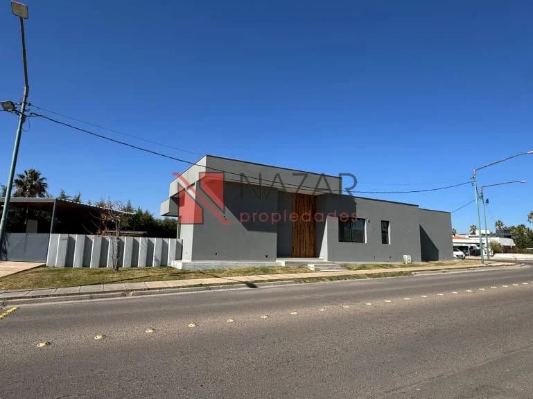 Casa en Gobernador Benegas, Godoy Cruz