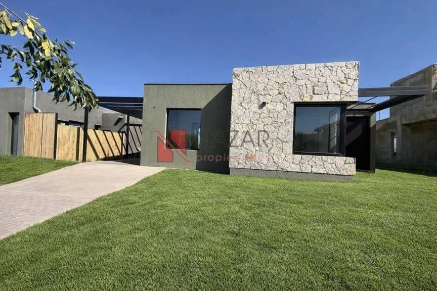 Casa en Luzuriaga, Maipú